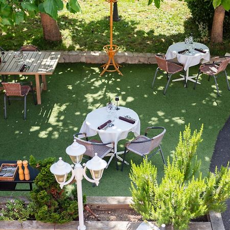 Hotel Restaurant Les Glycines Vieille-Brioude Luaran gambar