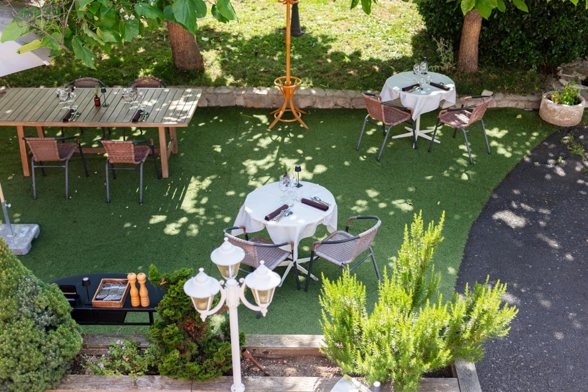 Hotel Restaurant Les Glycines Vieille-Brioude Luaran gambar