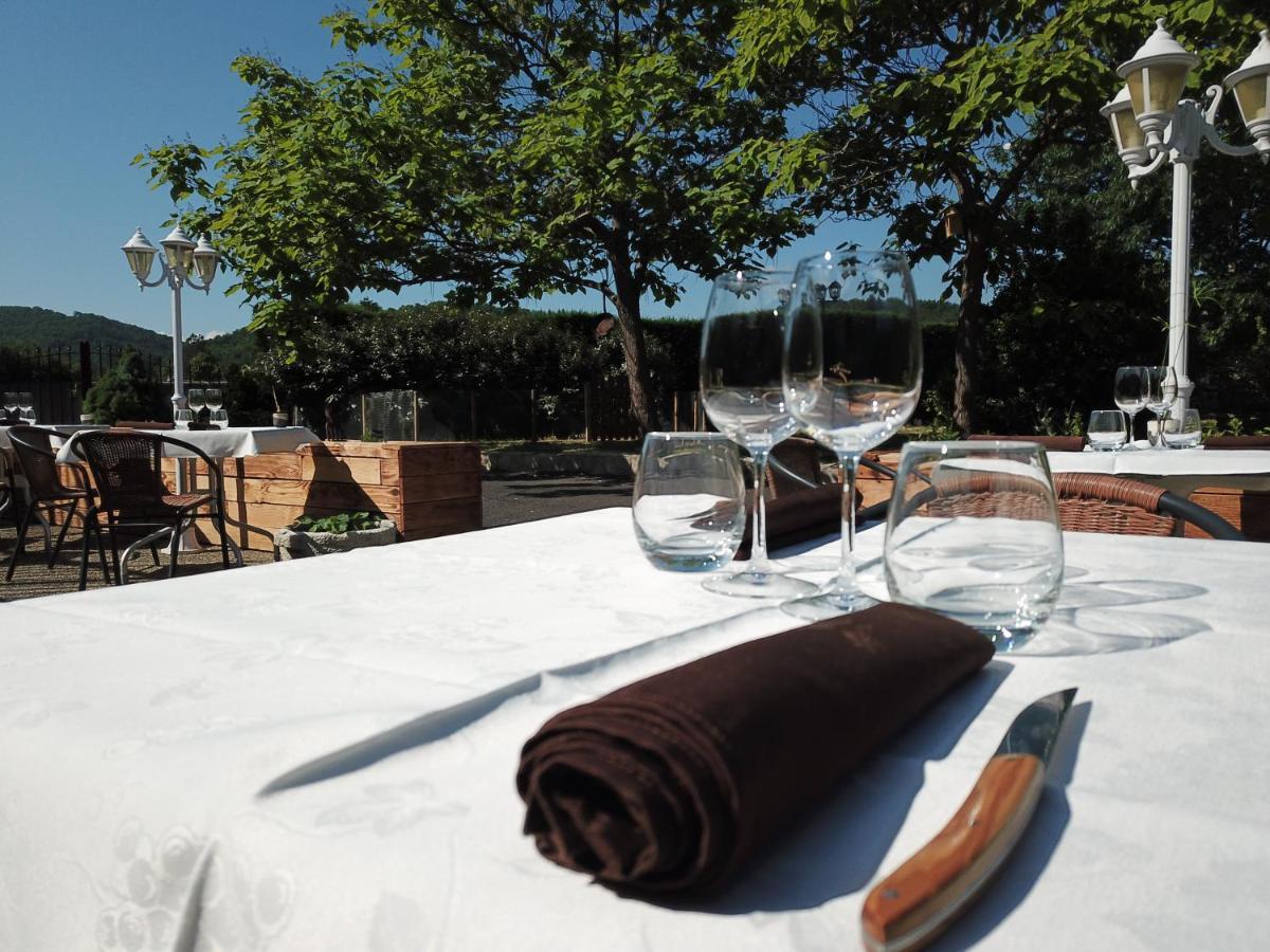 Hotel Restaurant Les Glycines Vieille-Brioude Luaran gambar